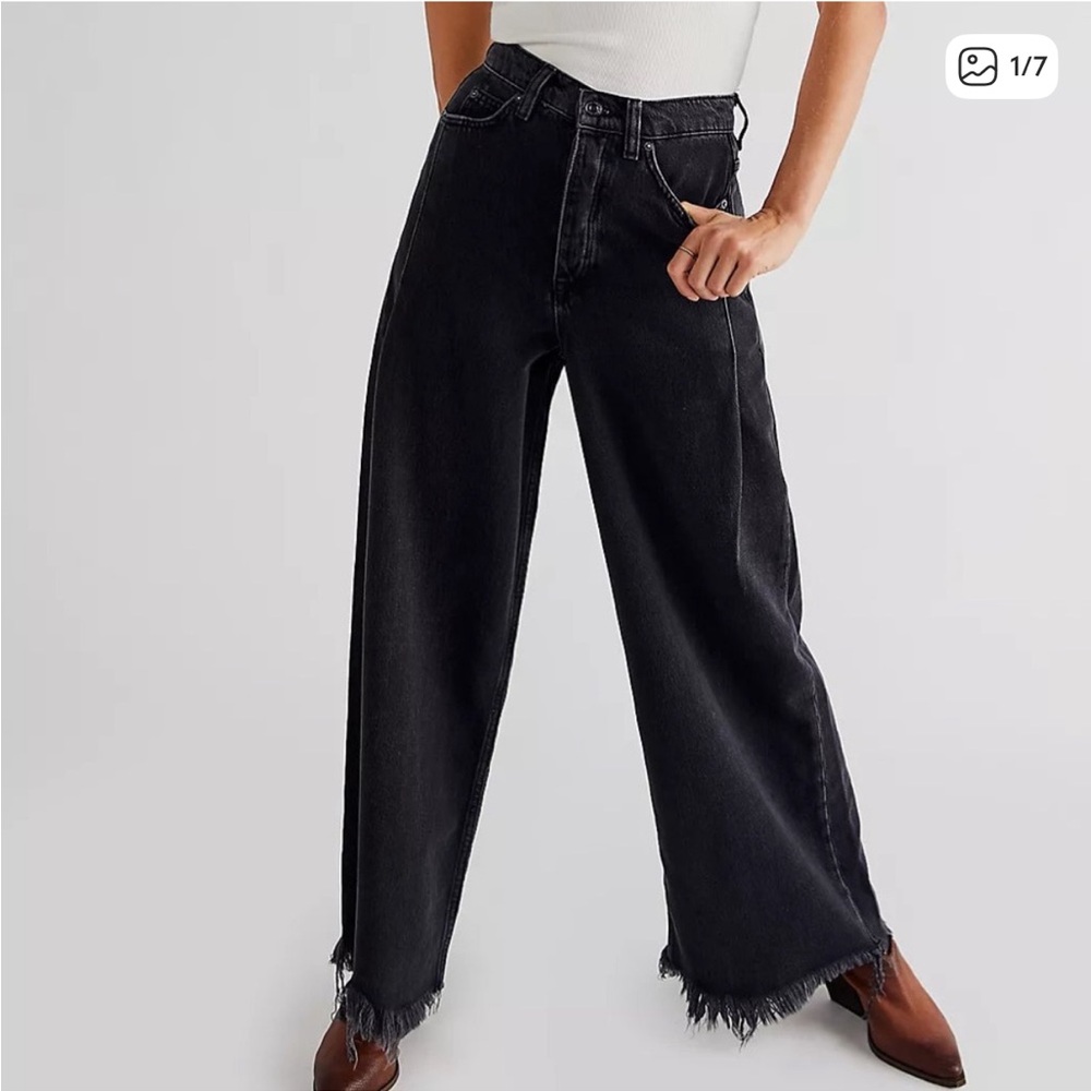 Wide Leg High-Rise Black Jeans for Women